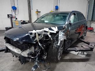 demontáž osobní automobily Audi A4 A4 Avant (B8) Combi 3.0 TDI 245 V6 24V Quattro (CDUC) [180kW]  (11-201=
1/12-2015) 2014