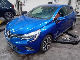 demontáž osobní automobily Renault Clio Clio V (RJAB) Hatchback 5-drs 1.3 TCe 130 16V (H5H-470(H5H-B4)) [96kW]=
  (06-2019/...) 2020