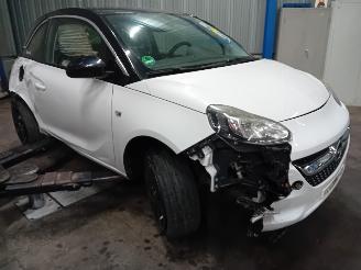 Opel Adam Adam Hatchback 3-drs 1.4 16V (A14XER(Euro 5)) [74kW]  (10-2012/05-2019=
) picture 2