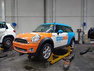 Auto da rottamare Mini Mini Clubman (R55) Combi 1.6 16V Cooper (N12-B16A) [88kW]  (10-2007/12-2013=
) 2009