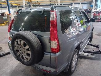 Honda Cr-v CR-V (RD5/6/7/8) SUV 2.0i 16V VTEC (K20A4) [110kW]  (09-2001/03-2007) picture 3