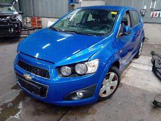 Coche siniestrado Chevrolet Aveo Aveo (300) Hatchback 1.4 16V (LDD) [74kW]  (03-2011/12-2015) 2012