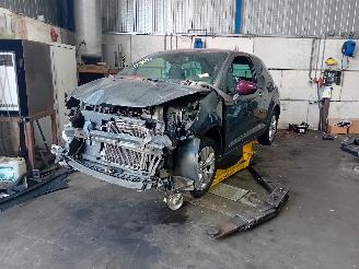 demontáž osobní automobily Citroën DS3 DS3 (SA) Hatchback 1.6 VTi 120 16V (EP6C(5FS)) [88kW]  (04-2010/07-201=
5) 2012