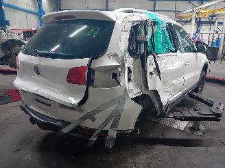 Volkswagen Tiguan Tiguan (5N1/2) SUV 1.4 TSI 16V (CTHD) [118kW]  (05-2011/07-2018) picture 3