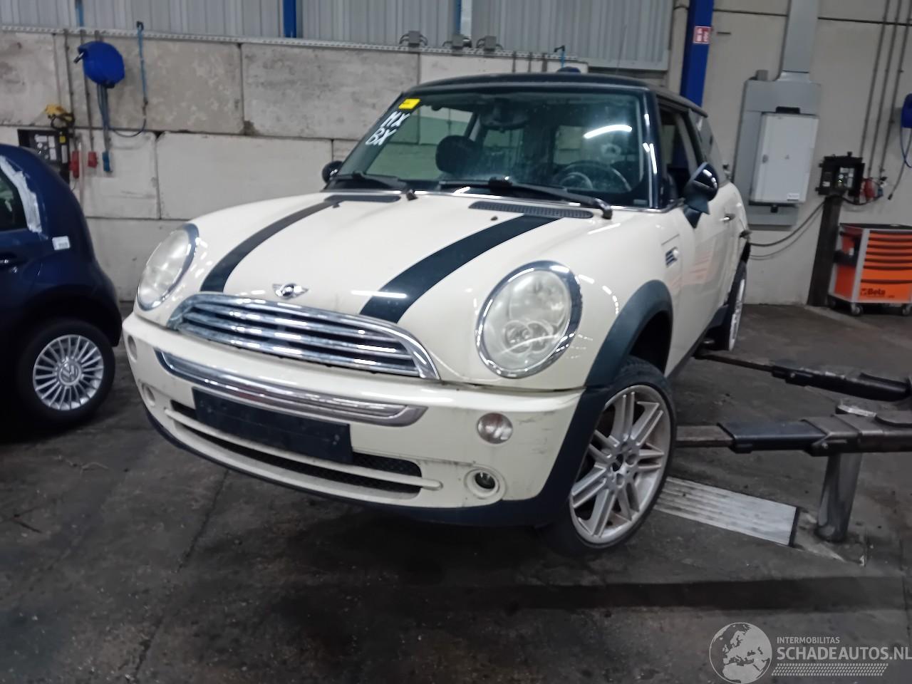 Mini Mini Mini One/Cooper (R50) Hatchback 1.6 16V Cooper (W10-B16A) [85kW]  (06-=
2001/09-2006)