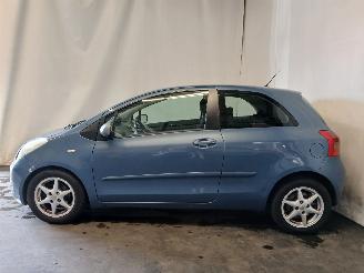 Toyota Yaris Yaris II (P9) Hatchback 1.3 16V VVT-i (2SZFE) [64kW]  (08-2005/11-2010=
) picture 3