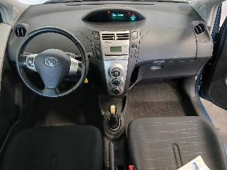 Toyota Yaris Yaris II (P9) Hatchback 1.3 16V VVT-i (2SZFE) [64kW]  (08-2005/11-2010=
) picture 10