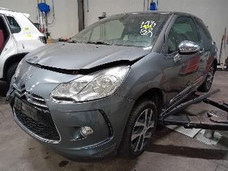 demontáž osobní automobily Citroën DS3 DS3 (SA) Hatchback 1.6 e-HDi (DV6DTED(9HP)) [68kW]  (11-2009/07-2015) 2011