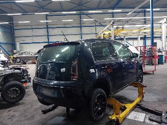 Volkswagen Up! Up! (121) Hatchback 1.0 12V 60 (CHYA) [44kW]  (08-2011/08-2020) picture 3