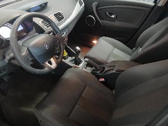 Renault Mégane Megane III Grandtour (KZ) Combi 5-drs 1.4 16V TCe 130 (H4J-700(H4J-A7)=
) [96kW]  (05-2009/02-2016) picture 13