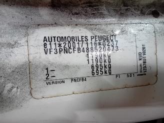 Peugeot 107 107 Hatchback 1.0 12V (384F(1KR)) [50kW]  (06-2005/05-2014) picture 6