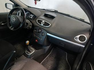 Renault Clio Clio III Estate/Grandtour (KR) Combi 1.2 16V TCE 100 (D4F-784(D4F-H7))=
 [74kW]  (11-2007/12-2012) picture 8