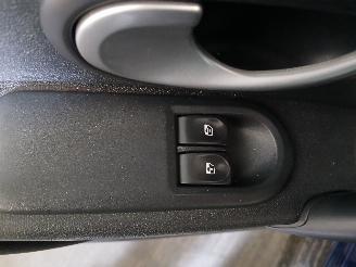 Renault Clio Clio III Estate/Grandtour (KR) Combi 1.2 16V TCE 100 (D4F-784(D4F-H7))=
 [74kW]  (11-2007/12-2012) picture 14