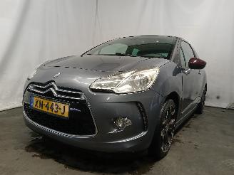 krockskadad bil auto Citroën DS3 DS3 (SA) Hatchback 1.6 16V VTS THP 155 (EP6DT(5FR)) [115kW]  (11-2009/=
07-2015) 2010/10