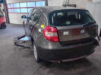 BMW 1-serie 1 serie (E87/87N) Hatchback 5-drs 120d 16V (M47-D20(204D4)) [120kW]  (=
06-2004/06-2011) picture 4