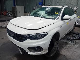 demontáž osobní automobily Fiat Tipo Tipo (356W/357W) Combi 1.4 T-Jet 16V (940.B.7000(Euro 6)) [88kW]  (03-=
2016/10-2020) 2019