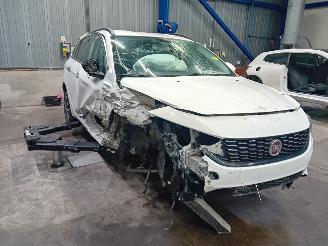 Fiat Tipo Tipo (356W/357W) Combi 1.4 T-Jet 16V (940.B.7000(Euro 6)) [88kW]  (03-=
2016/10-2020) picture 2