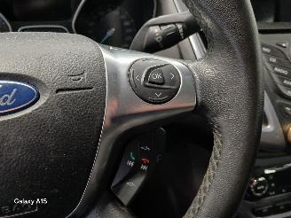 Ford Focus Focus 3 Hatchback 1.0 Ti-VCT EcoBoost 12V 100 (M2DA(Euro 5)) [74kW]  (=
02-2012/05-2018) picture 14