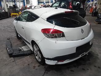 Renault Mégane Megane III Coupe (DZ) Hatchback 3-drs 2.0 16V TCe 180 (F4R-870(F4R-L8)=
) [132kW]  (11-2008/08-2015) picture 4