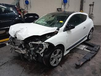 demontáž osobní automobily Renault Mégane Megane III Coupe (DZ) Hatchback 3-drs 2.0 16V TCe 180 (F4R-870(F4R-L8)=
) [132kW]  (11-2008/08-2015) 2010