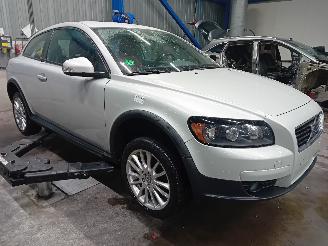 Volvo C-30 C30 (EK/MK) Hatchback 3-drs 1.6 D 16V (D4164T) [80kW]  (10-2006/12-201=
2) picture 2