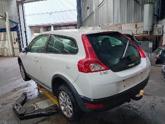 Volvo C-30 C30 (EK/MK) Hatchback 3-drs 1.6 16V (B4164S3) [74kW]  (10-2006/12-2012=
) picture 4