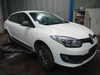 Renault Mégane Megane III Grandtour (KZ) Combi 5-drs 1.5 dCi 110 (K9K-J836) [81kW]  (=
02-2009/04-2016) picture 2