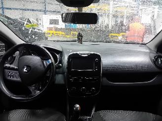 Renault Clio Clio IV (5R) Hatchback 5-drs 0.9 Energy TCE 90 12V (H4B-400(H4B-A4)) [=
66kW]  (11-2012/08-2021) picture 5