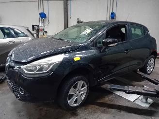 demontáž osobní automobily Renault Clio Clio IV (5R) Hatchback 5-drs 0.9 Energy TCE 90 12V (H4B-400(H4B-A4)) [=
66kW]  (11-2012/08-2021) 2012