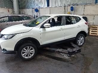 Vrakbiler auto Nissan Qashqai Qashqai (J11) SUV 1.2 DIG-T 16V (HRA2DDT) [85kW]  (11-2013/...) 2016/0