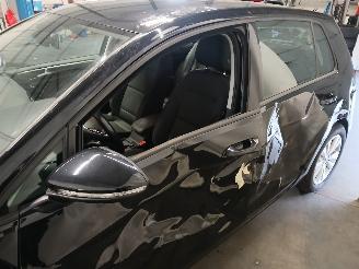 Volkswagen Golf Golf VII (AUA) Hatchback 1.0 TSI 12V BlueMotion (DKRF) [85kW]  (05-201=
5/08-2020) picture 24