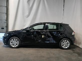 Volkswagen Golf Golf VII (AUA) Hatchback 1.0 TSI 12V BlueMotion (DKRF) [85kW]  (05-201=
5/08-2020) picture 4