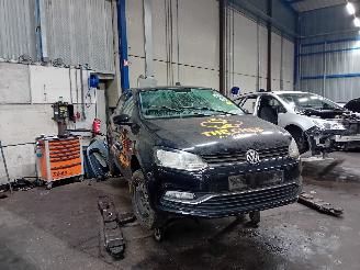 Volkswagen Polo Polo V (6R) Hatchback 1.2 TSI 16V BlueMotion Technology (CJZC(Euro 6))=
 [66kW]  (02-2014/10-2017) picture 2