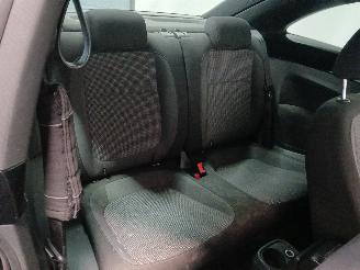 Volkswagen Tundra Beetle (16AB) Hatchback 3-drs 1.2 TSI (CBZB) [77kW]  (07-2011/07-2019)= picture 10