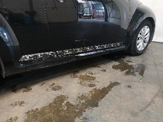 Volkswagen Tundra Beetle (16AB) Hatchback 3-drs 1.2 TSI (CBZB) [77kW]  (07-2011/07-2019)= picture 27