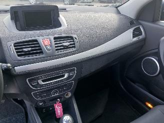 Renault Mégane Megane III Coupe (DZ) Hatchback 3-drs 1.4 16V TCe 130 (H4J-700(H4J-A7)=
) [96kW]  (04-2009/02-2016) picture 15