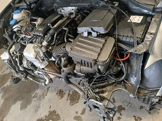 Volkswagen Golf Golf VI (5K1) Hatchback 1.2 TSI BlueMotion (CBZB) [77kW]  (11-2008/11-=
2012) picture 11