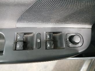 Volkswagen Golf Golf V (1K1) Hatchback 1.4 TSI 122 16V (CAXA(Euro 5)) [90kW]  (05-2007=
/11-2008) picture 12