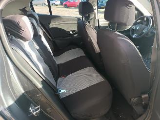 Renault Mégane Megane III Berline (BZ) Hatchback 5-drs 1.2 16V TCE 115 (H5F-400(H5F-A=
4)) [85kW]  (03-2012/02-2016) picture 6