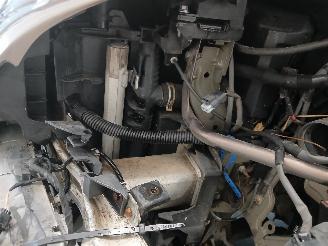 Renault Scenic Grand Scénic III (JZ) MPV 1.4 16V TCe 130 (H4J-700(H4J-A7)) [96kW]  =
(02-2009/12-2016) picture 26