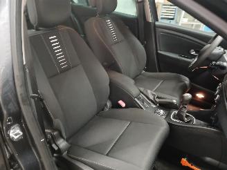 Renault Mégane Megane III Grandtour (KZ) Combi 5-drs 1.4 16V TCe 130 (H4J-700(H4J-A7)=
) [96kW]  (05-2009/02-2016) picture 6