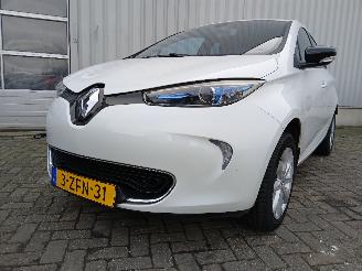 krockskadad bil auto Renault Zoé Zoé (AG) Hatchback 5-drs 46kW (5AQ-601) [46kW]  (06-2012/...) 2014/12
