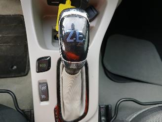 Renault Zoé Zoé (AG) Hatchback 5-drs 46kW (5AQ-601) [46kW]  (06-2012/...) picture 20