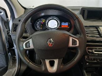 Renault Mégane Megane III Grandtour (KZ) Combi 5-drs 1.4 16V TCe 130 (H4J-700(H4J-A7)=
) [96kW]  (05-2009/02-2016) picture 16