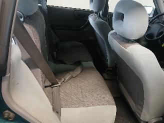 Subaru Forester Forester (SF) SUV 2.0 16V (EJ202) [90kW]  (08-1997/09-2002) picture 10