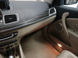 Renault Mégane Megane III Coupe (DZ) Hatchback 3-drs 1.4 16V TCe 130 (H4J-700(H4J-A7)=
) [96kW]  (04-2009/02-2016) picture 15