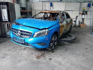 Dezmembrări autoturisme Mercedes A-klasse A (W176) Hatchback 1.6 A-200 16V (M270.910) [115kW]  (06-2012/05-2018)= 2014