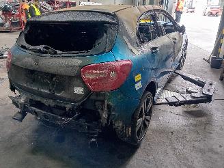 Mercedes A-klasse A (W176) Hatchback 1.6 A-200 16V (M270.910) [115kW]  (06-2012/05-2018)= picture 3