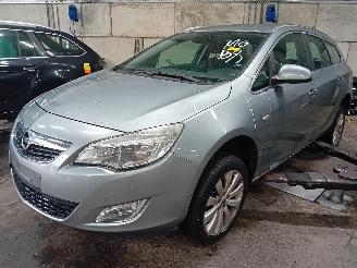 demontáž osobní automobily Opel Astra Astra J Sports Tourer (PD8/PE8/PF8) Combi 1.4 Turbo 16V (A14NET(Euro 5=
)) [103kW]  (10-2010/10-2015) 2011