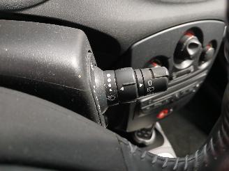 Renault Clio Clio III Estate/Grandtour (KR) Combi 1.2 16V TCE 100 (D4F-784(D4F-H7))=
 [74kW]  (11-2007/12-2012) picture 14